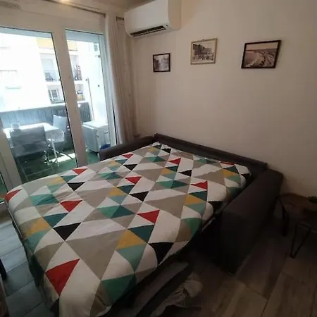 Апартаменты Climatise, 50 M De La Prom, Wifi Ницца